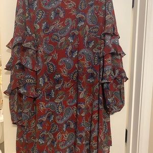 VeryJ 2x Dress/tunic. Burgundy paisley print, ruffle sleeves.